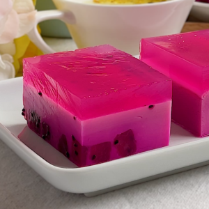 Dragon Fruit Jelly made from Agar-agar |  火龙果燕菜糕食谱