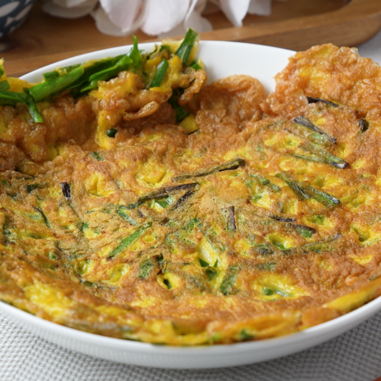 Chinese Chives and Egg Omelette