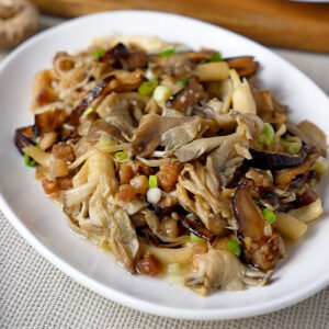 Stir-Fry Pork Belly with Mushrooms