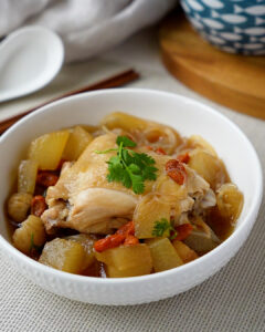 Steamed Chicken with Winter Melon and Glass Noodles