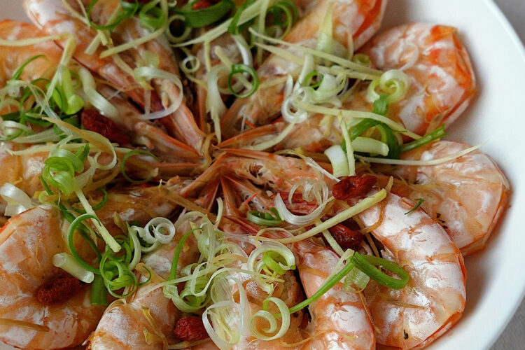 Steamed Drunken Prawns