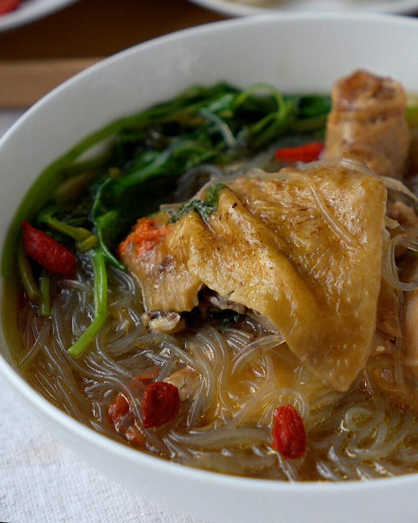 One Pot Herbal Chicken with Noodles in Rice Cooker - Ruyi Asian Recipes